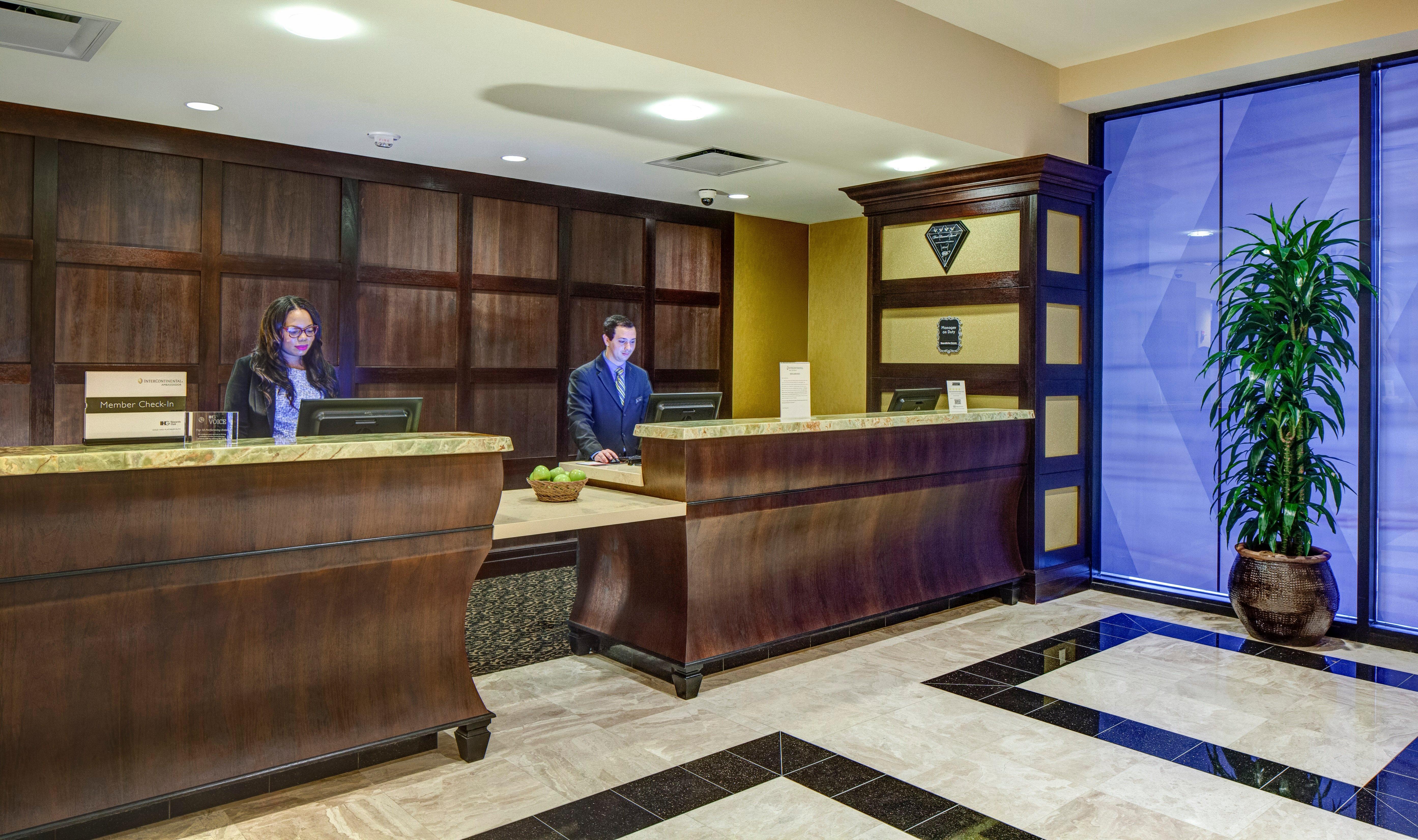 Hotel Intercontinental New Orleans By Ihg Exterior foto